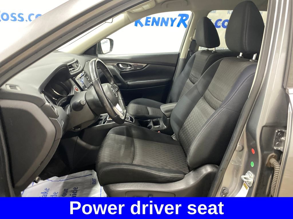 Used 2017 Nissan Rogue SV AWD/4WD image 7