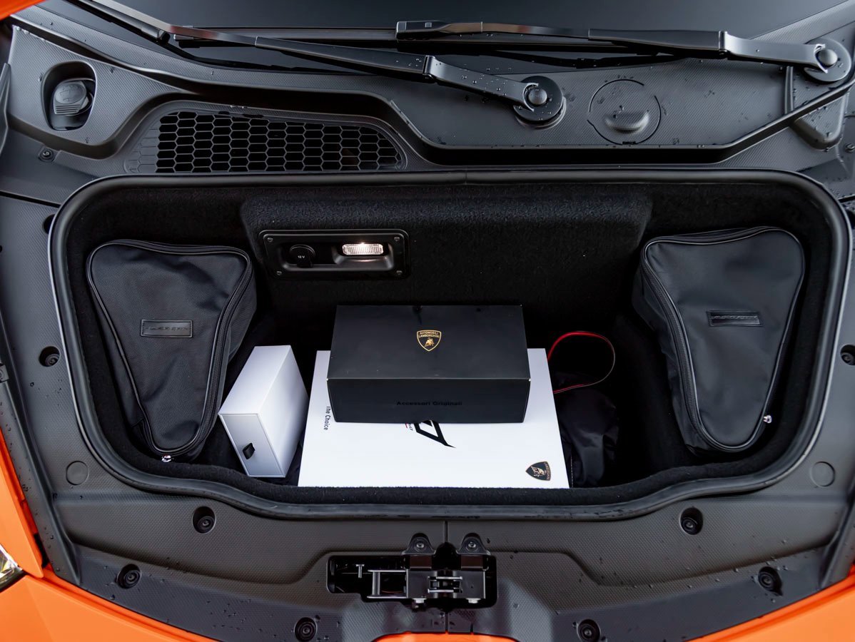 Used 2021 Lamborghini Huracan EVO image 26