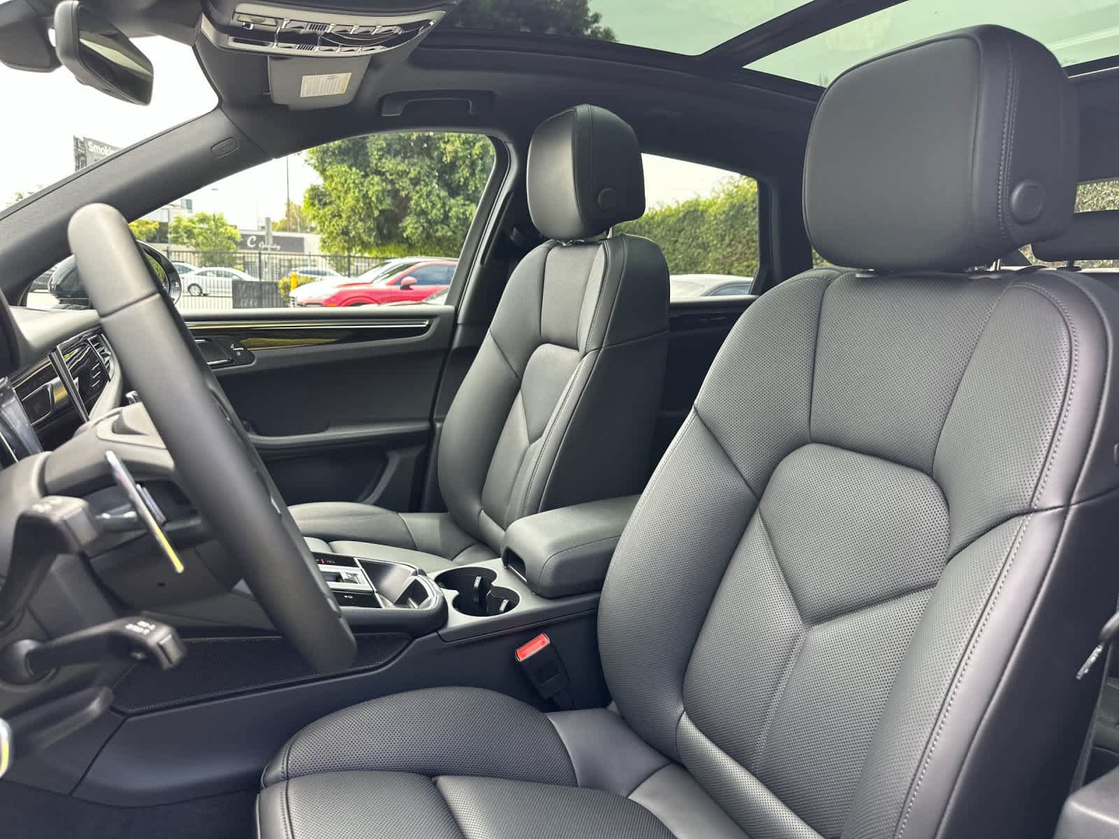New 2026 Porsche Macan S AWD/4WD image 5