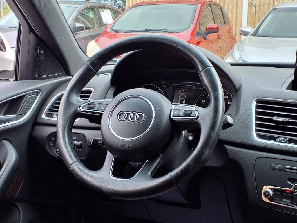 Used 2018 Audi Q3 2.0T Premium Plus w/ Premium Plus Package image 17