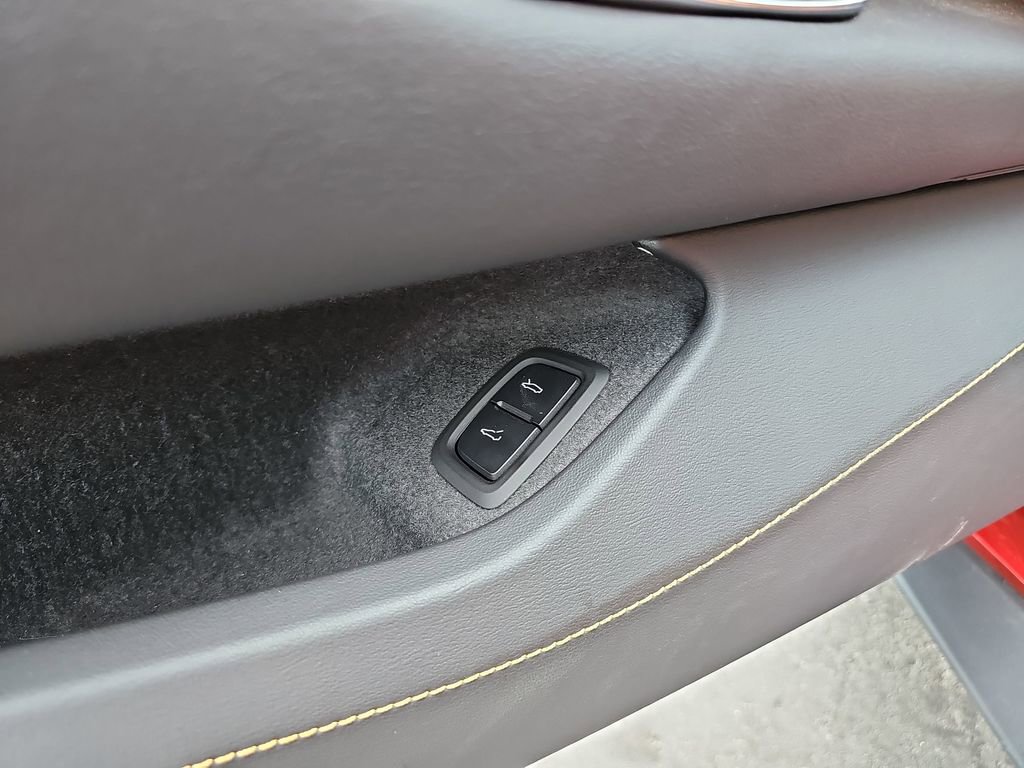 Used 2023 Chevrolet Corvette Stingray Preferred Conv w/ Z51 Performance Package RWD image 17