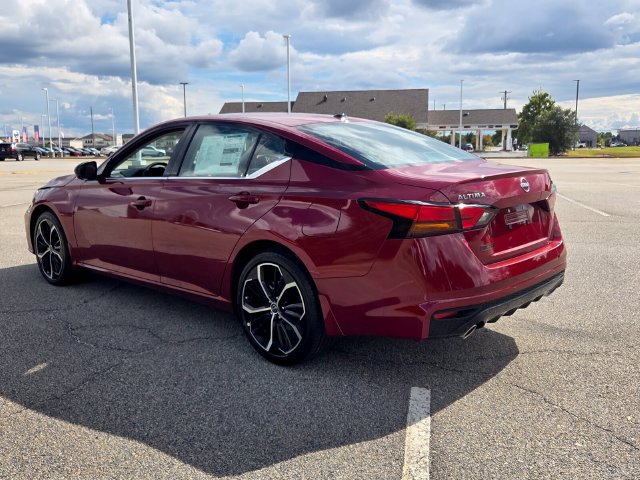 New 2026 Nissan Altima 2.5 SR FWD image 9