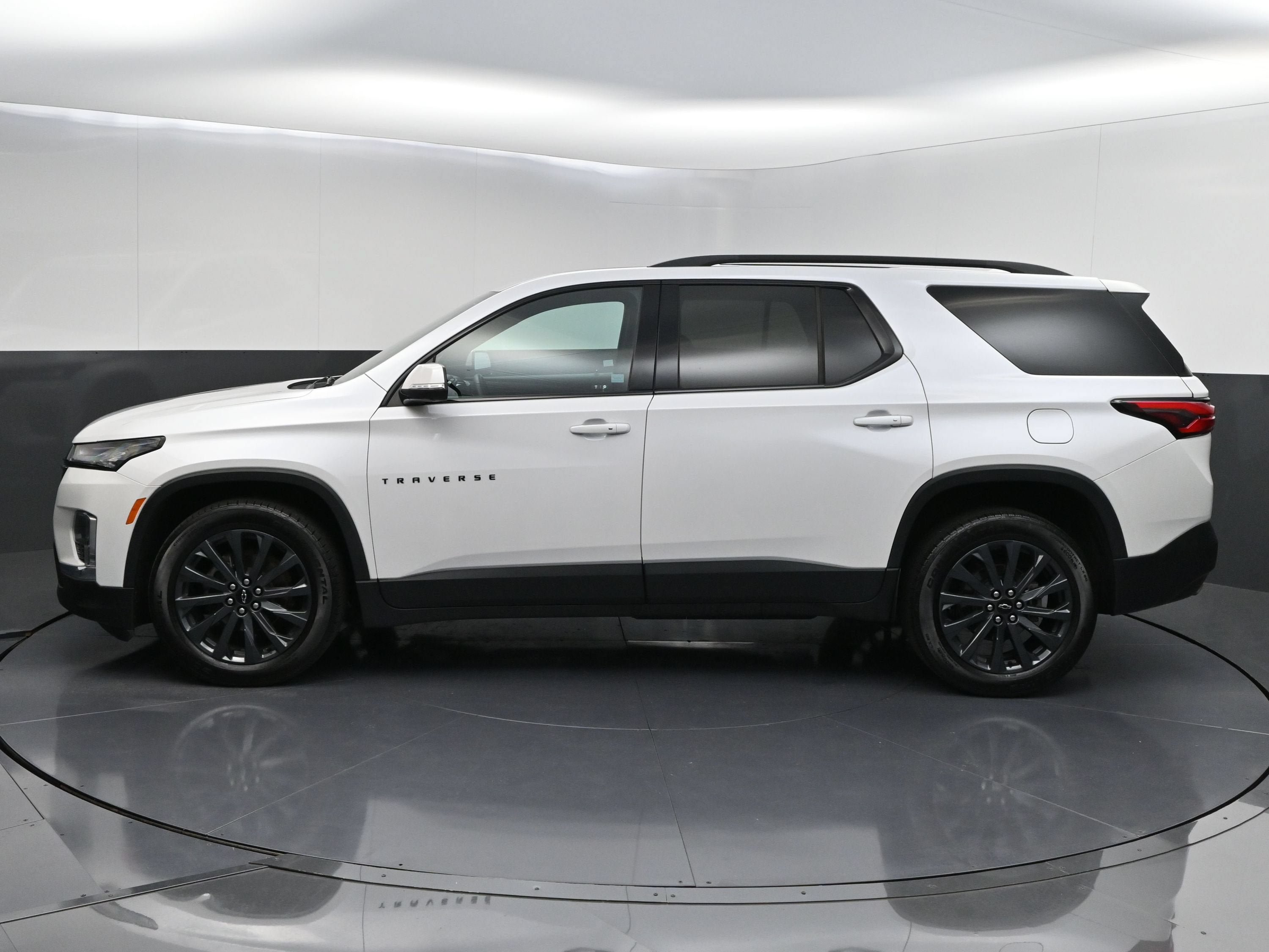 Certified 2023 Chevrolet Traverse RS AWD/4WD image 5