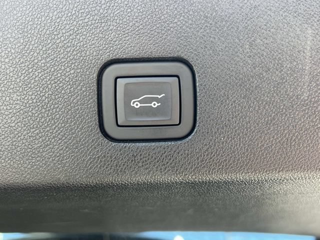 Certified 2023 Cadillac XT6 Sport AWD/4WD image 11