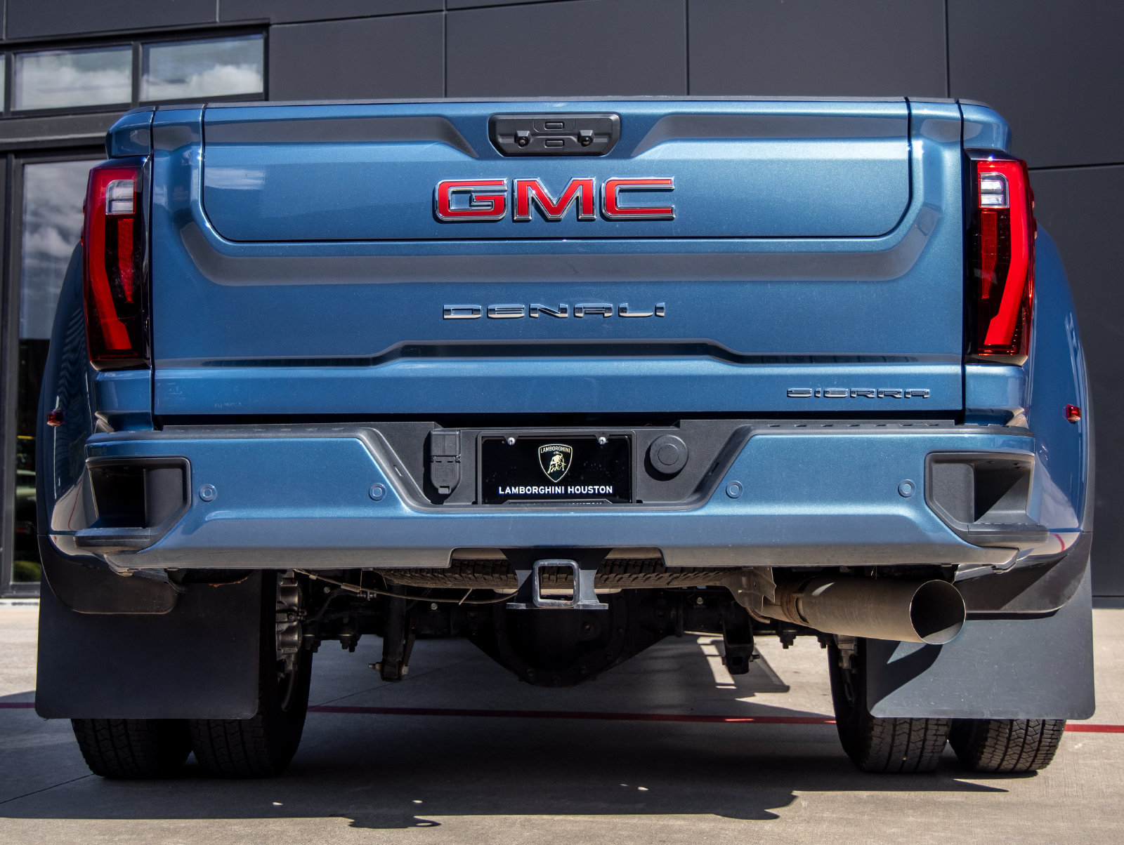 Used 2026 GMC Sierra 3500 Denali w/ Denali Reserve Package AWD/4WD image 7