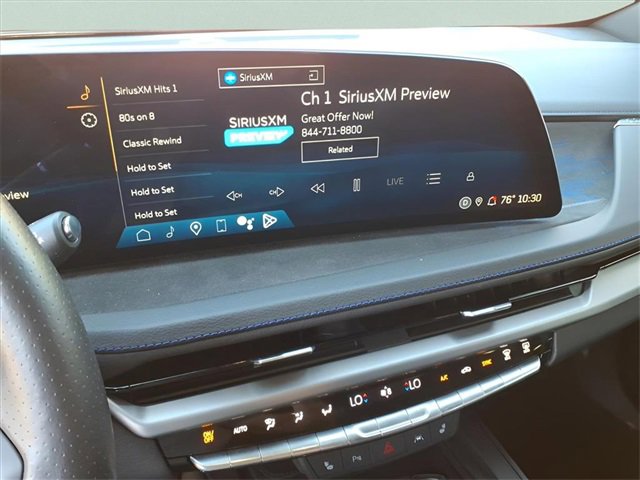 Used 2024 Cadillac XT4 Sport w/ Cold Weather Package image 17