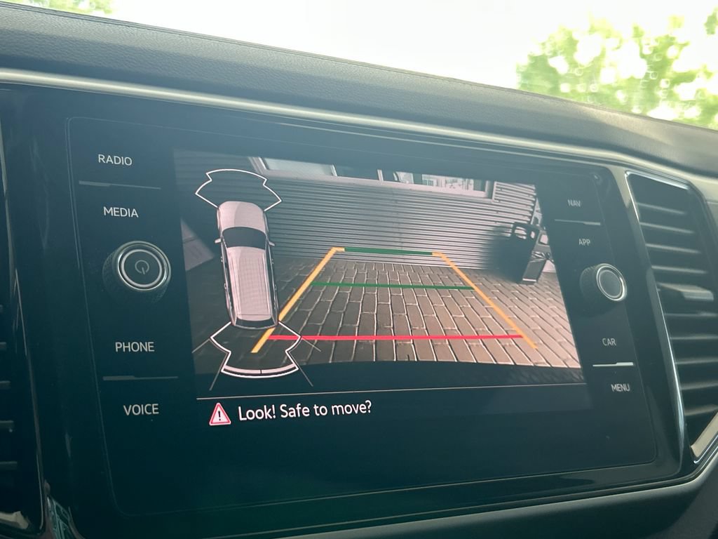 Certified 2021 Volkswagen Atlas SEL R-Line AWD/4WD image 28