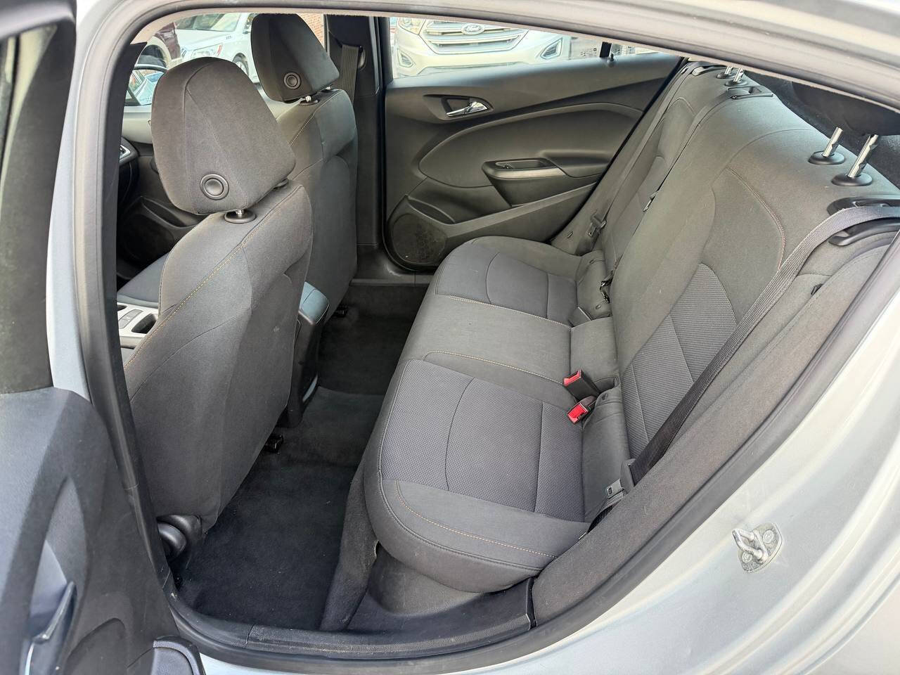 Used 2018 Chevrolet Cruze LS FWD image 15