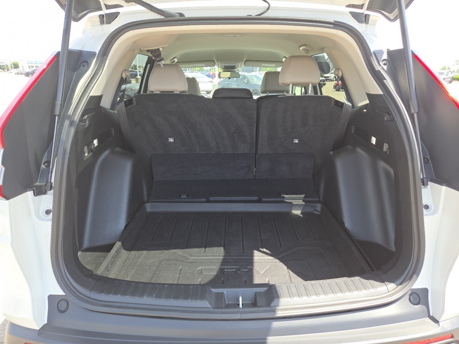 Used 2025 Honda CR-V LX image 18