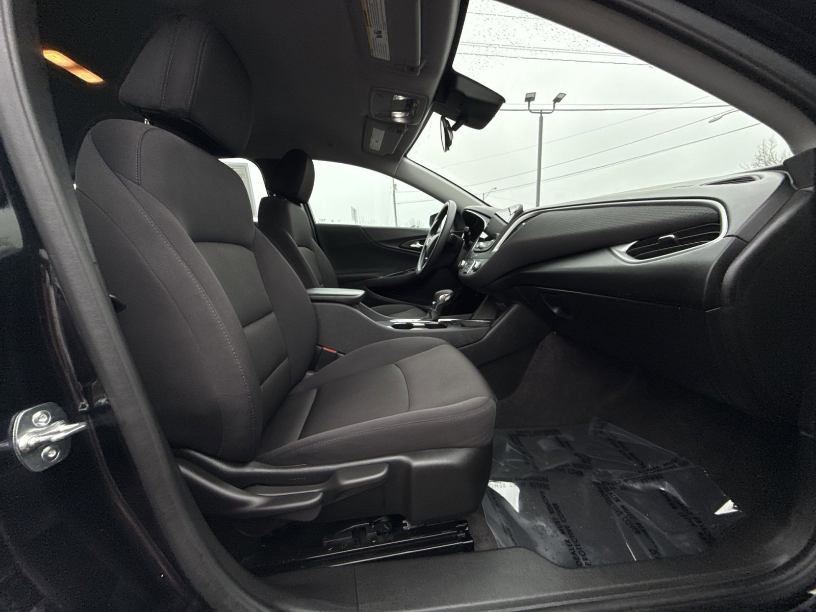 Used 2025 Chevrolet Malibu LT image 26