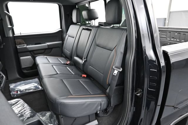 New 2026 Ford F250 Lariat w/ Black Appearance Package AWD/4WD image 34