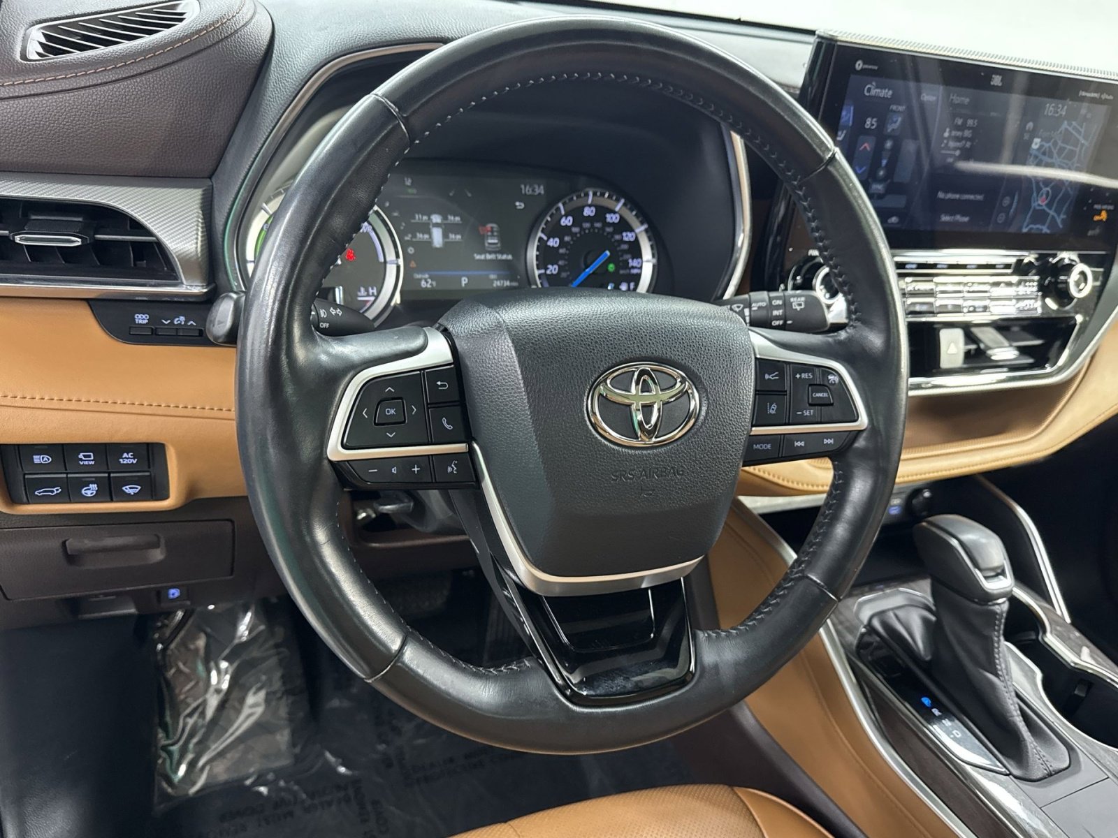 Used 2022 Toyota Highlander Platinum AWD/4WD image 26