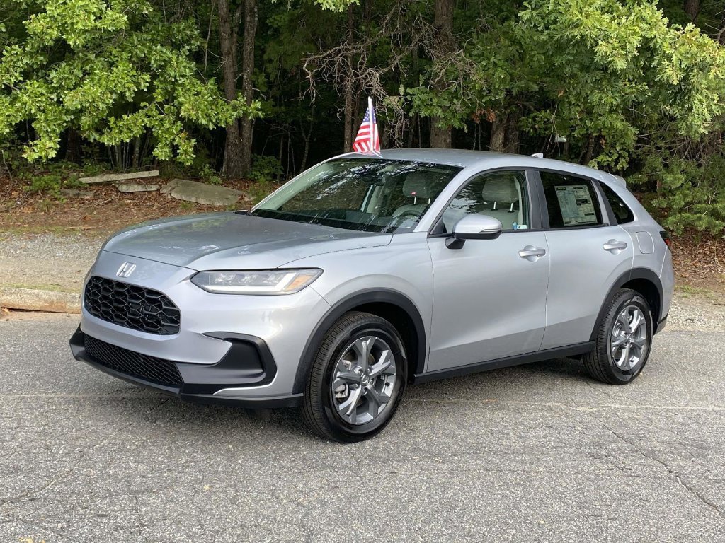 New 2027 Honda HR-V LX image 1
