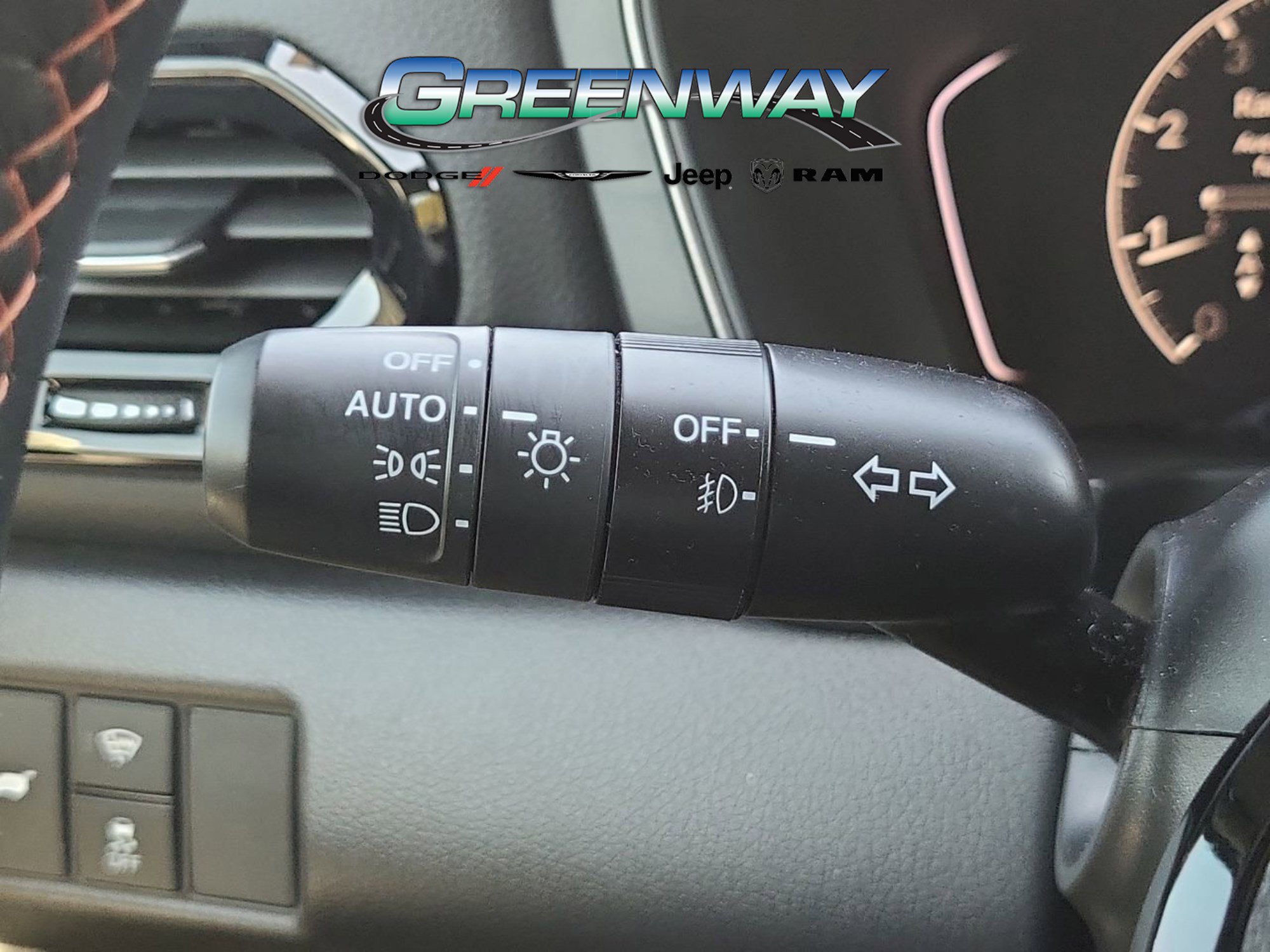 Used 2024 Honda Pilot TrailSport image 27