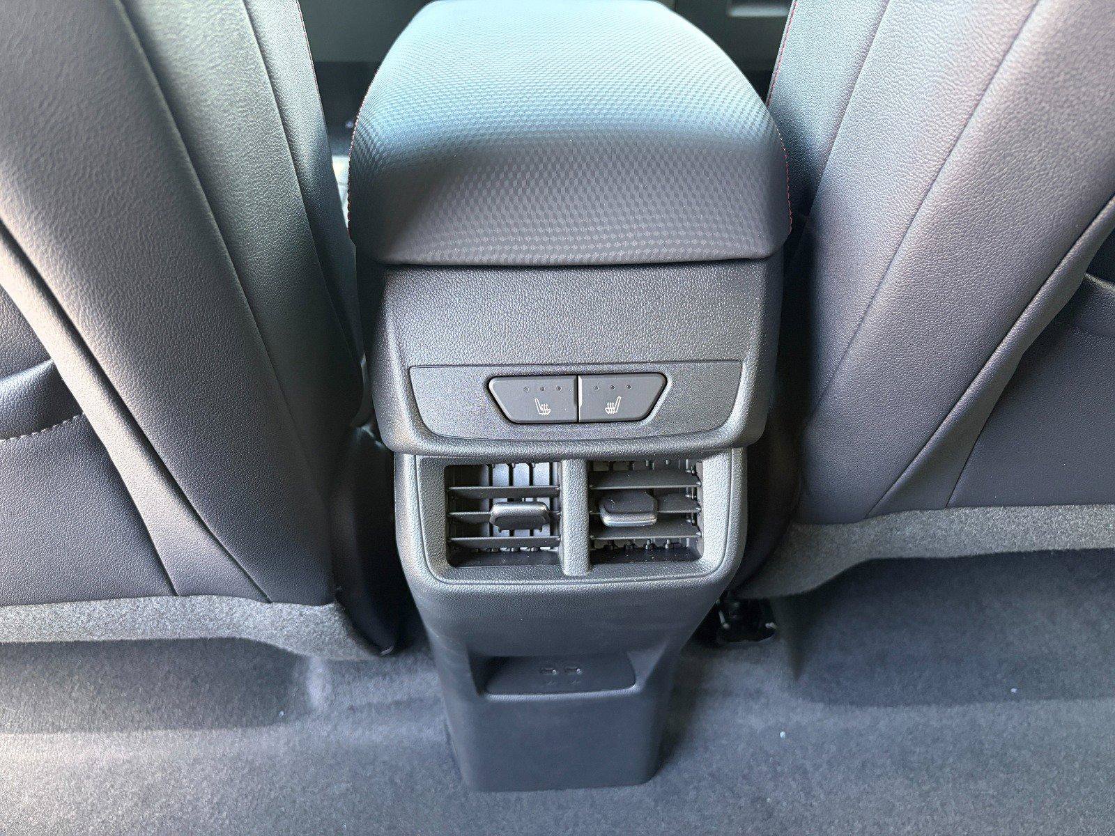 New 2026 Chevrolet Equinox RS w/ Convenience Package III AWD/4WD image 21