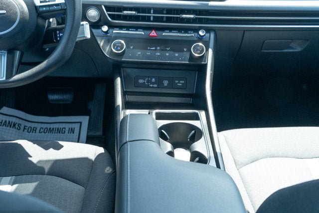Used 2025 Hyundai Sonata SEL FWD image 35
