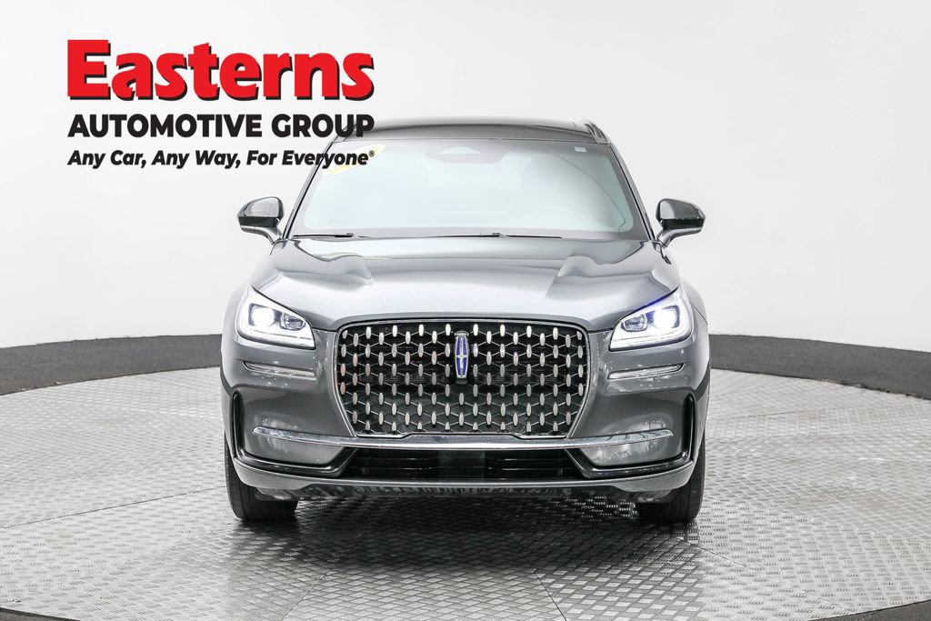Used 2025 Lincoln Corsair Grand Touring w/ Towing Package AWD/4WD image 2