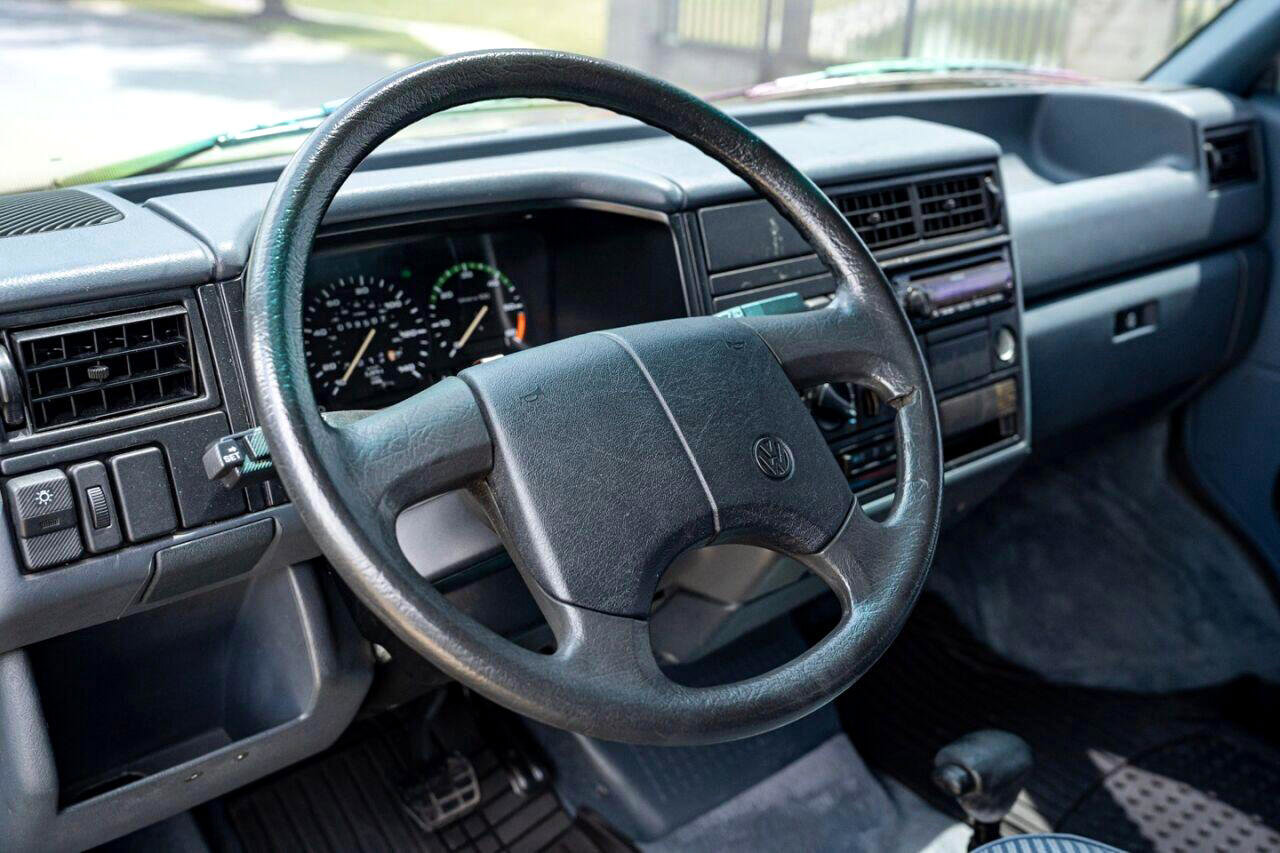Used 1993 Volkswagen Eurovan GL image 12