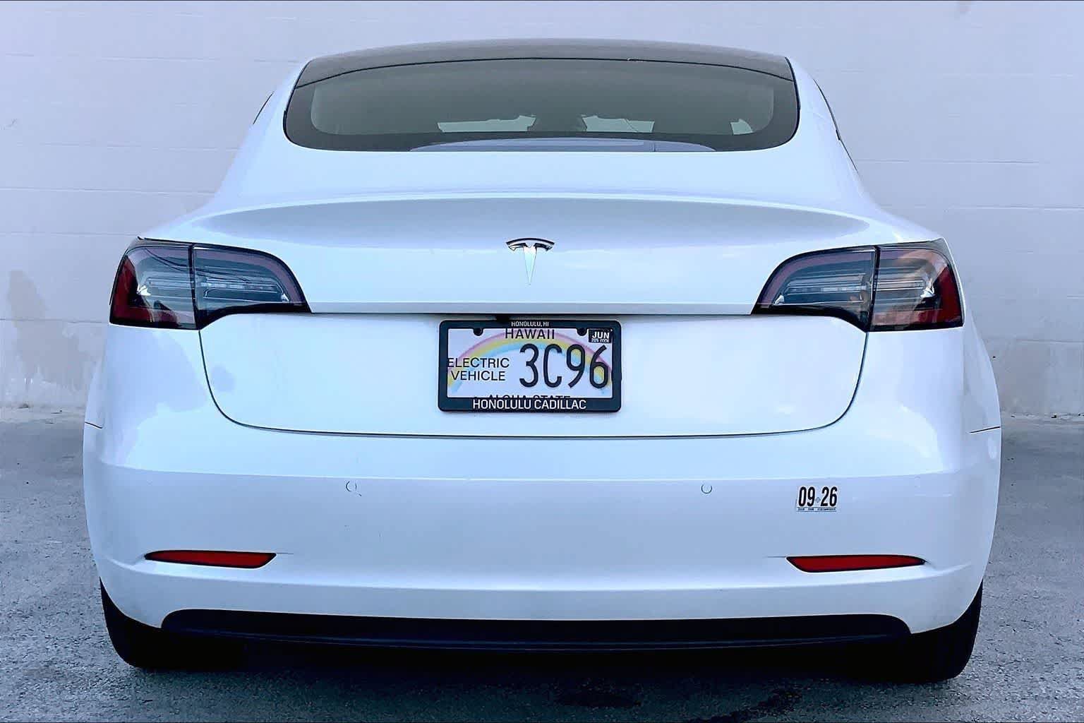 Used 2021 Tesla Model 3 Standard Range Plus RWD image 5