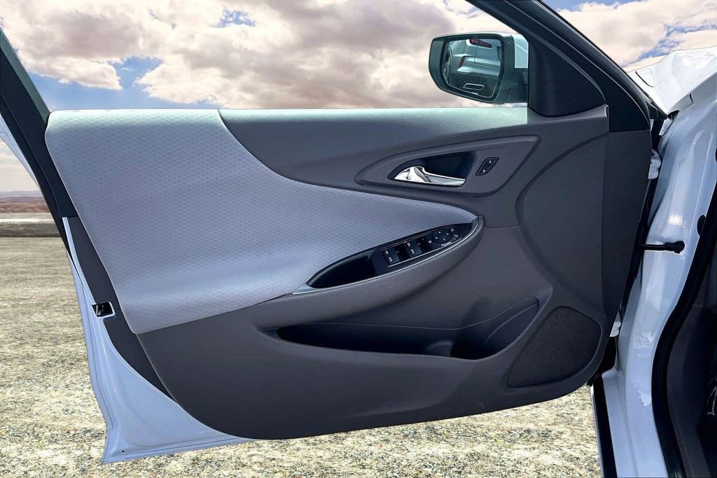 Used 2024 Chevrolet Malibu LS image 19