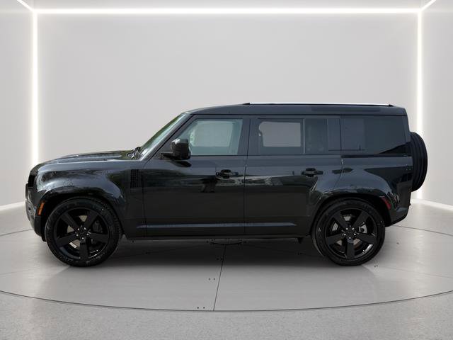 New 2026 Land Rover Defender 110 X-Dynamic SE AWD/4WD image 2