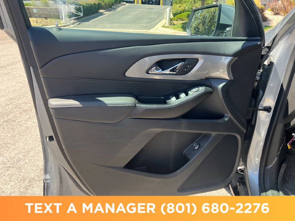 Used 2023 Chevrolet Traverse LT w/ LPO, Floor Liner Package AWD/4WD image 12