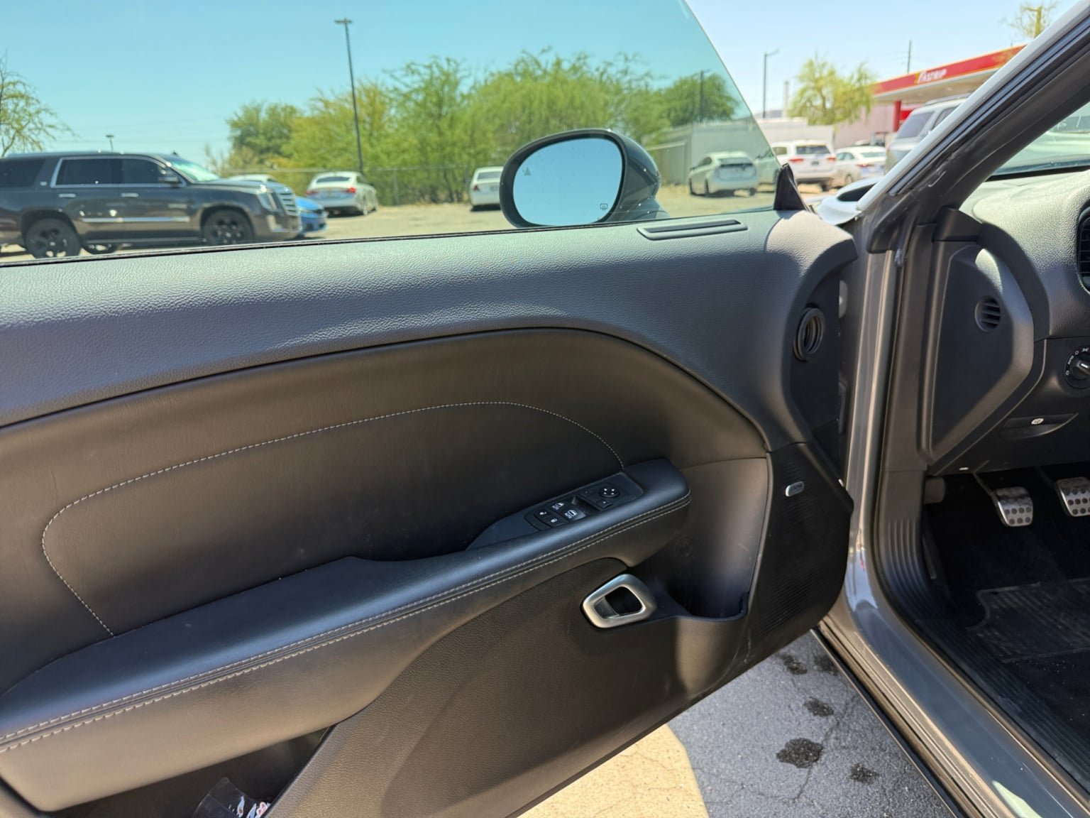 Used 2019 Dodge Challenger R/T Scat Pack RWD image 15