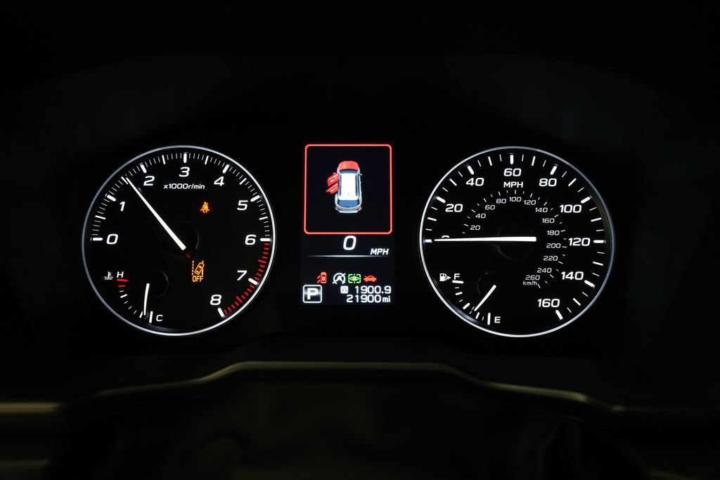 Certified 2025 Subaru Outback Touring AWD/4WD image 2