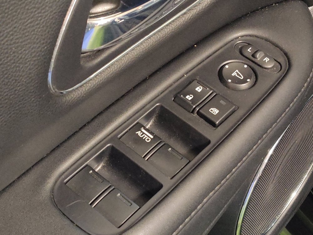 Used 2022 Honda HR-V EX-L image 27
