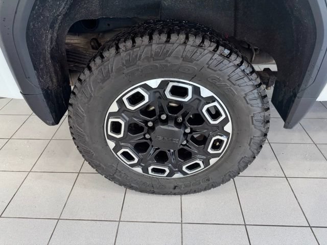 Certified 2023 GMC Sierra 2500 AT4 w/ AT4 Premium Plus Package AWD/4WD image 40