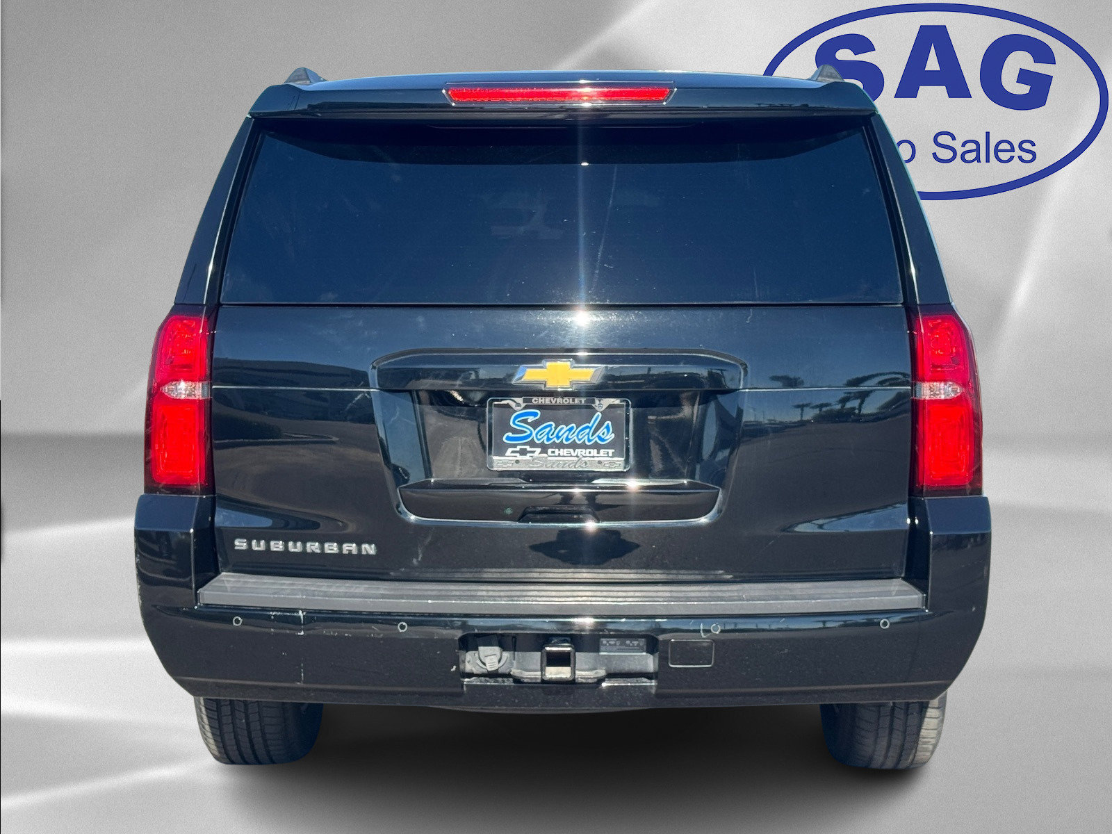 Used 2019 Chevrolet Suburban LT image 5