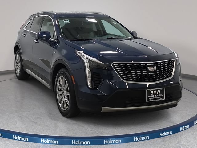 Used 2019 Cadillac XT4 Premium Luxury w/ Cold Weather Package AWD/4WD image 4