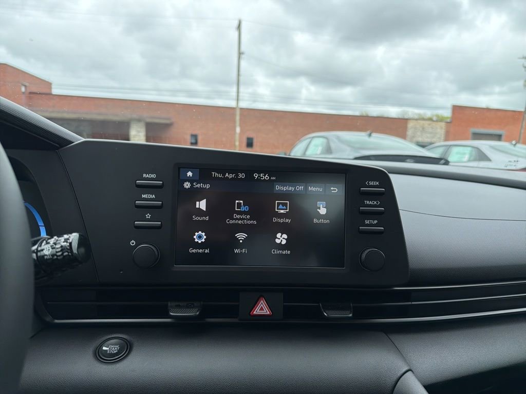 New 2026 Hyundai Elantra Sport FWD image 21