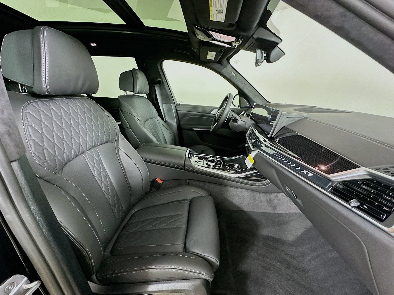 New 2027 BMW X7 xDrive40i w/ Executive Package AWD/4WD image 43
