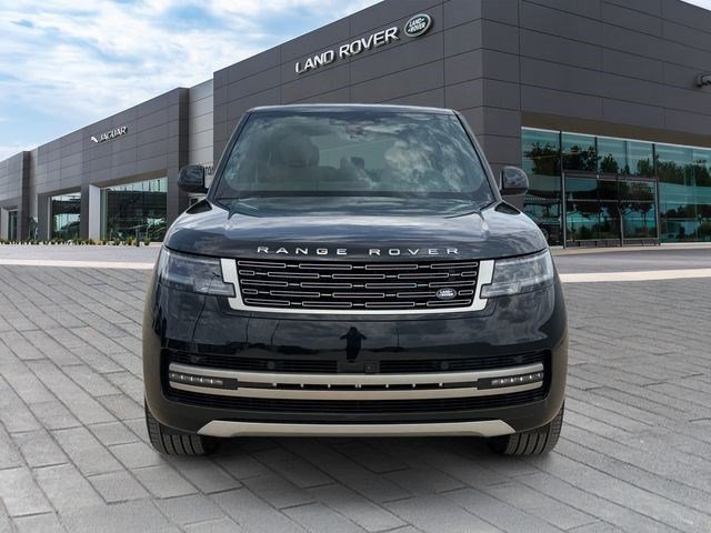 New 2026 Land Rover Range Rover Long Wheelbase SE AWD/4WD image 8