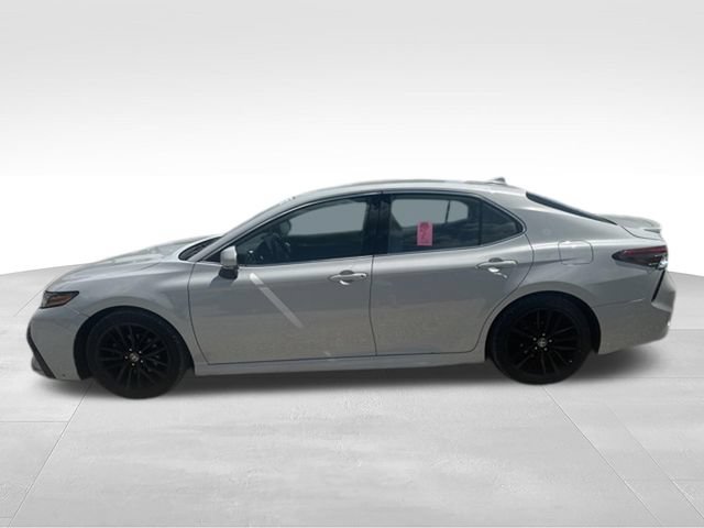 Used 2022 Toyota Camry XSE FWD image 39