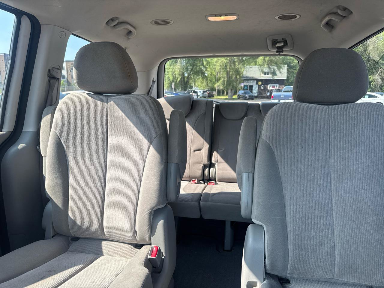 Used 2014 Kia Sedona LX FWD image 12