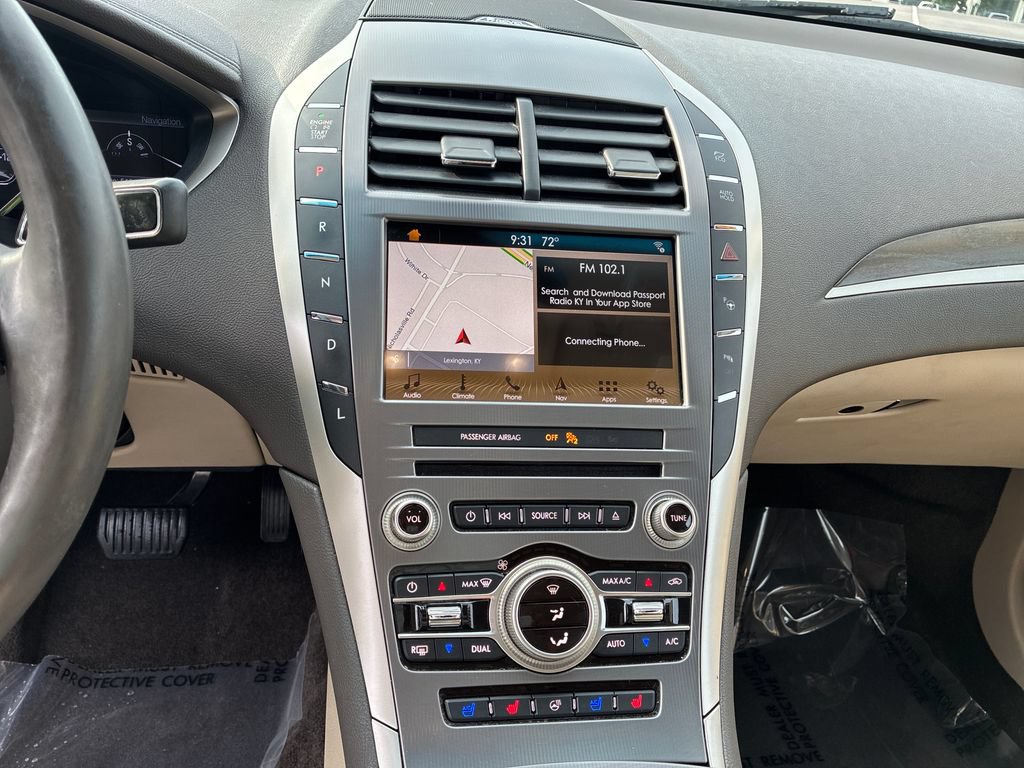 Used 2018 Lincoln MKZ Reserve w/ Technology Package FWD image 15