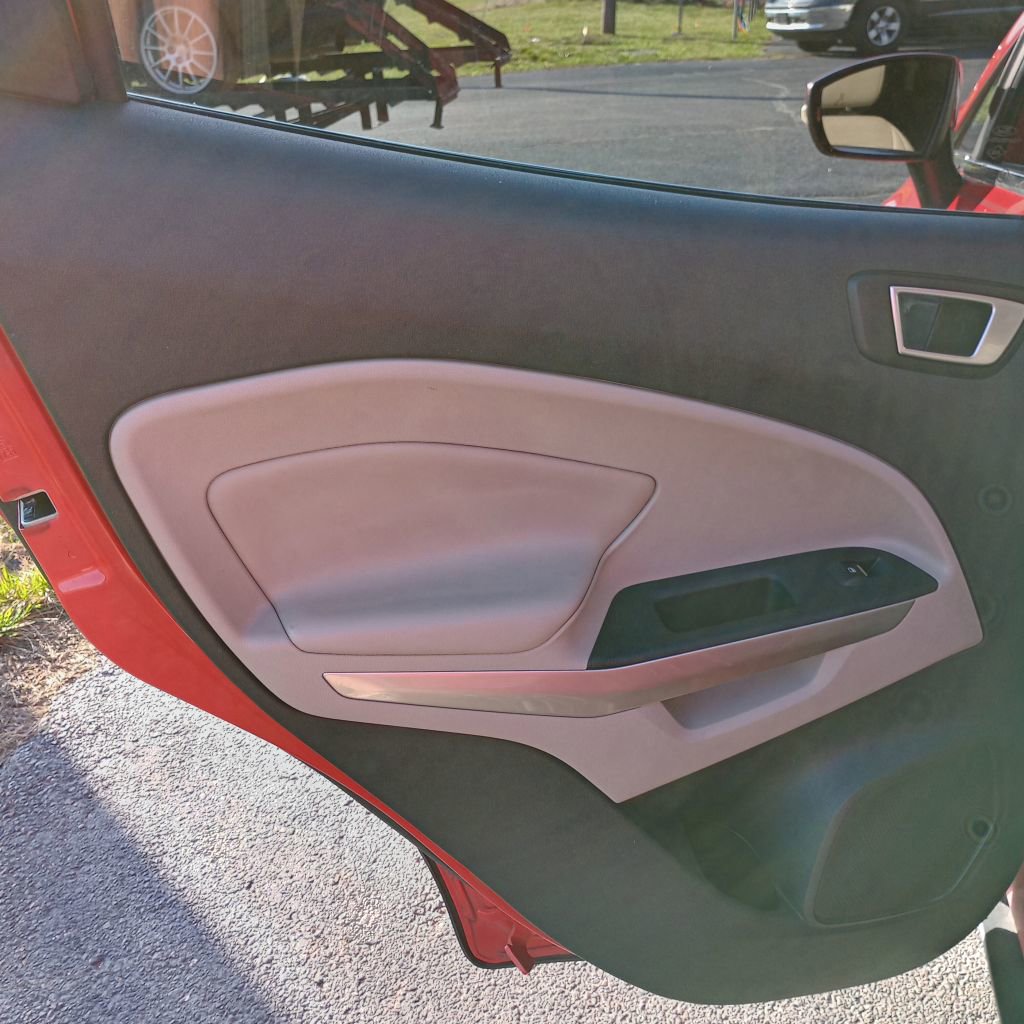 Used 2020 Ford EcoSport Titanium image 14