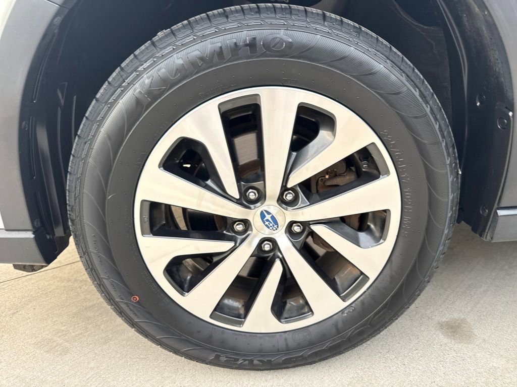 Used 2021 Subaru Outback Premium image 11