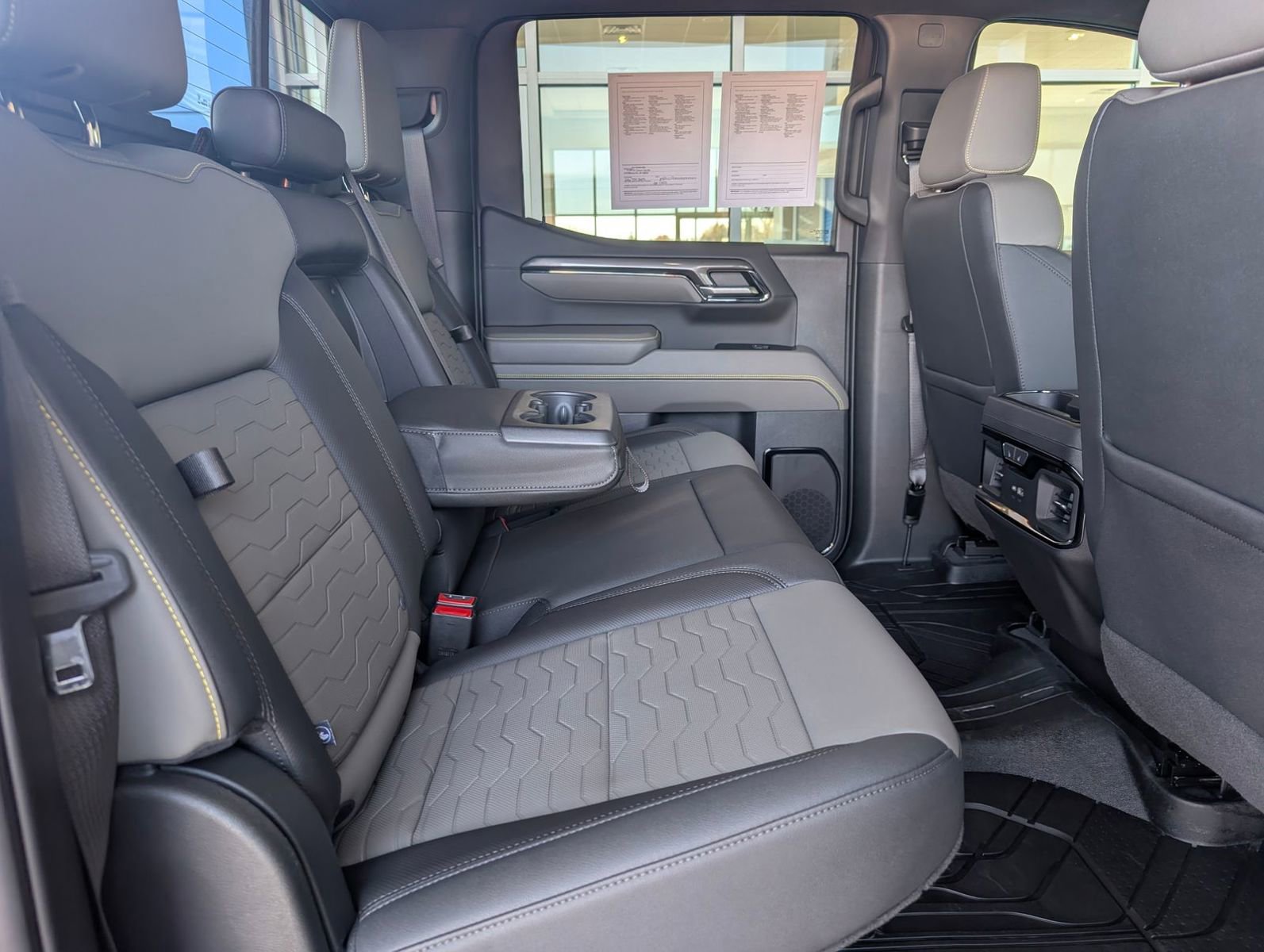 Used 2023 Chevrolet Silverado 1500 ZR2 w/ Technology Package image 35