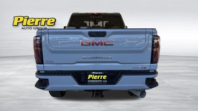 Used 2024 GMC Sierra 2500 AT4 w/ Technology Package AWD/4WD image 3