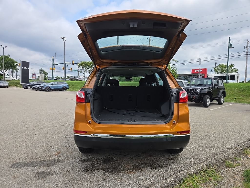 Used 2018 Chevrolet Equinox LS AWD/4WD image 28