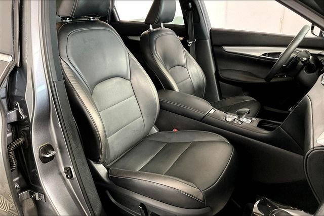 Used 2019 INFINITI QX50 Essential w/ Premium Heat Package image 7