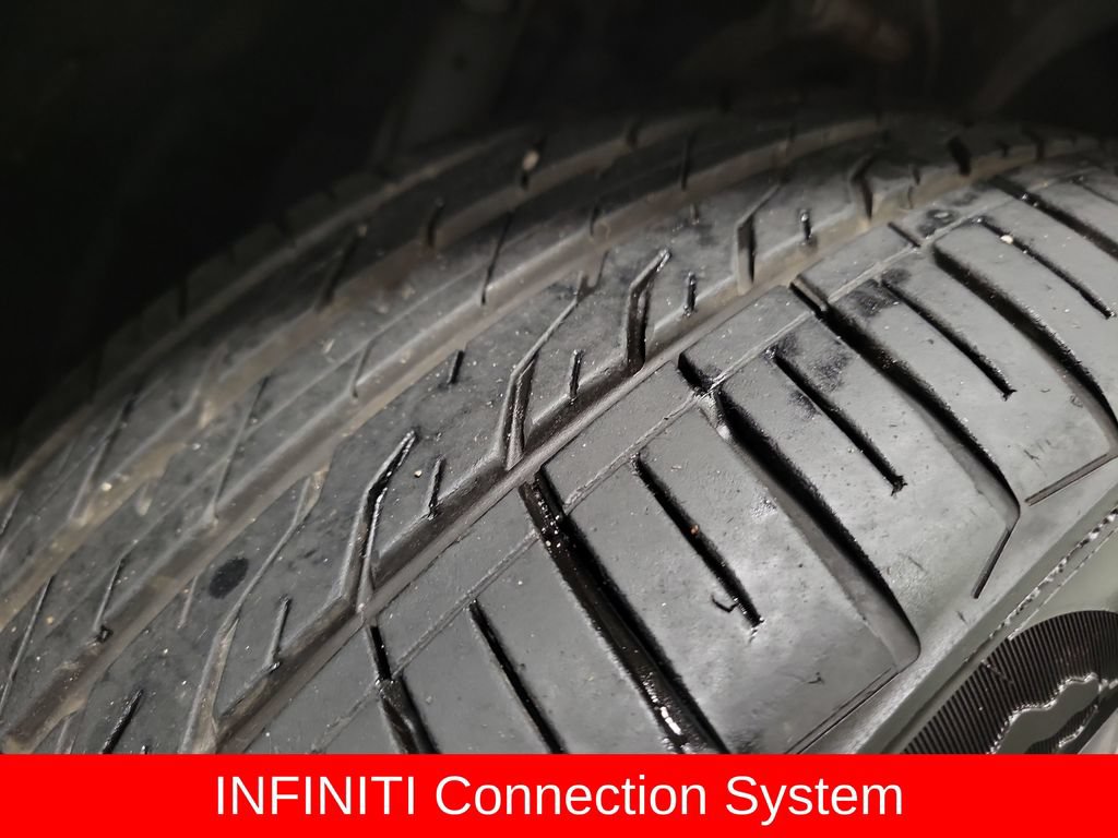 Used 2016 INFINITI Q70 3.7 AWD/4WD image 12