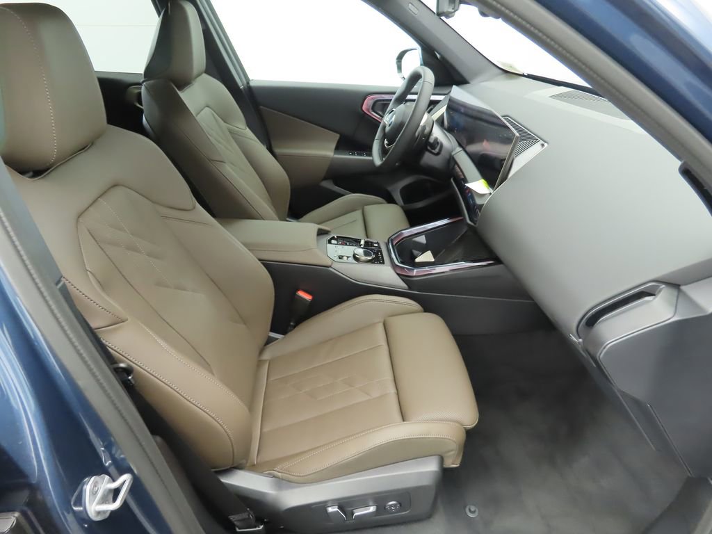 Certified 2025 BMW X3 xDrive30i w/ Convenience Package image 21