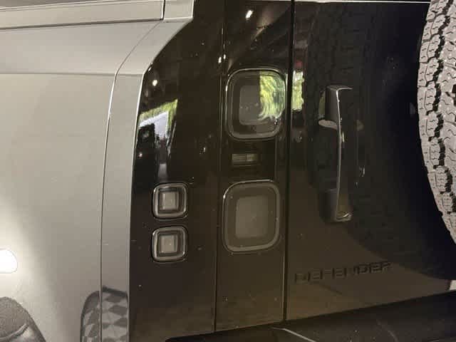 New 2026 Land Rover Defender 110 S AWD/4WD image 13