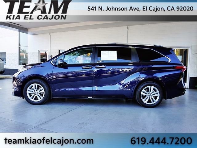 Used 2024 Toyota Sienna Limited image 6