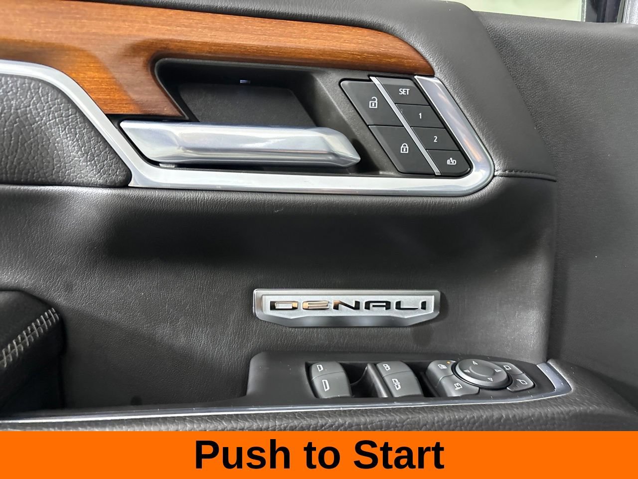 Used 2022 GMC Sierra 1500 Denali w/ Technology Package AWD/4WD image 11