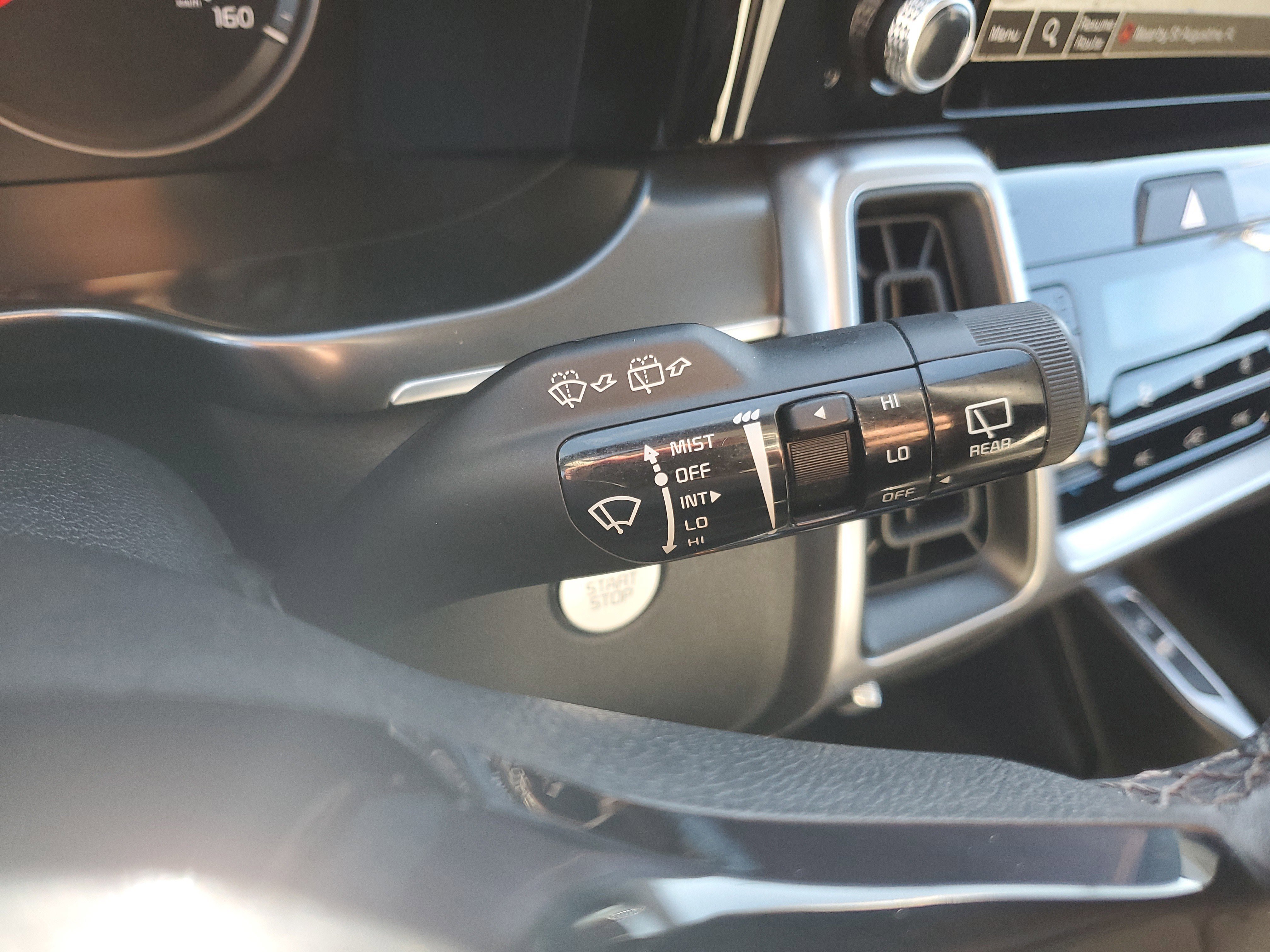 Certified 2023 Kia Sorento S w/ Panoramic Sunroof Package image 31